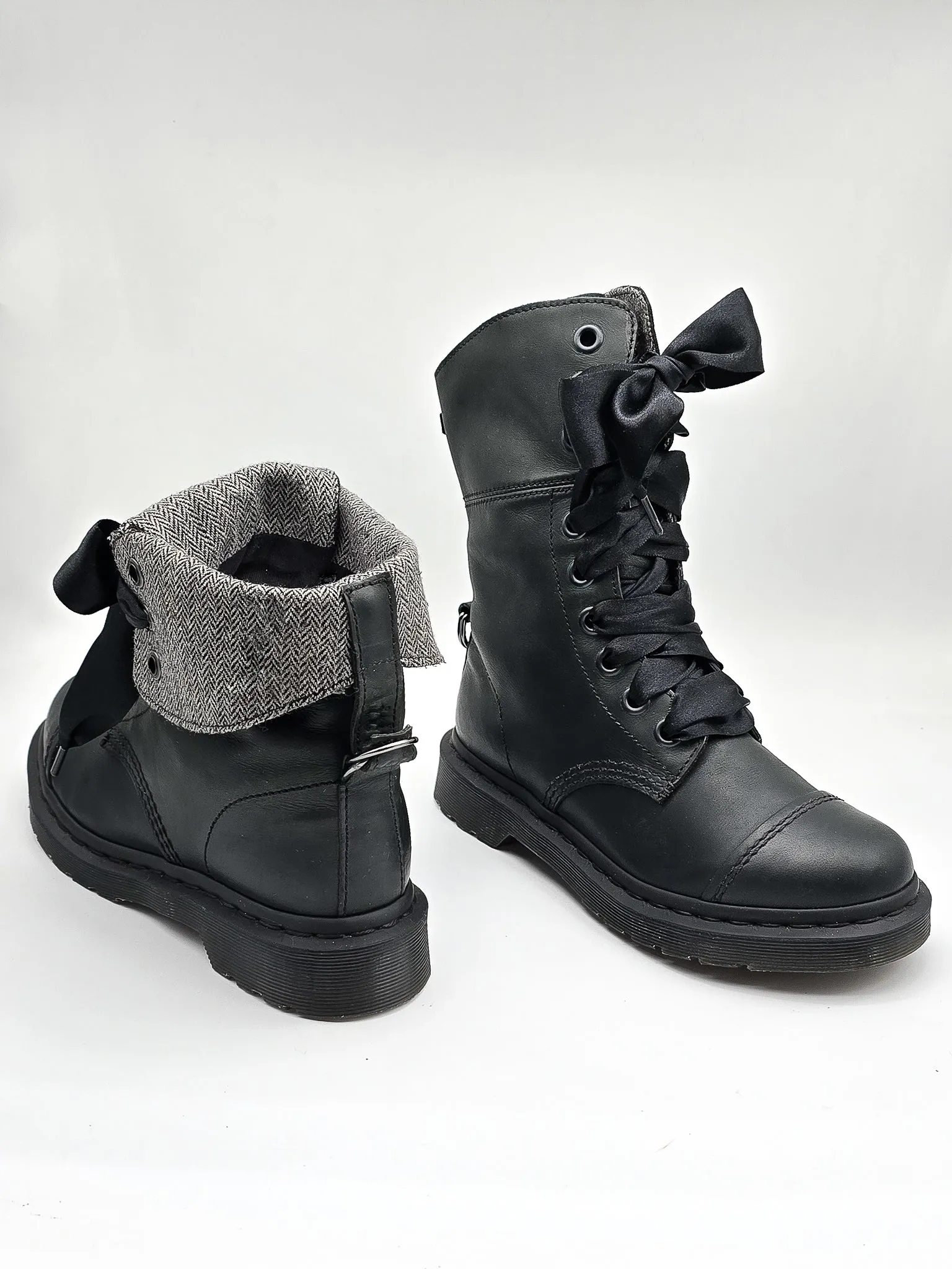 DR. MARTENS AIMILITA BLACK GREY TWILL